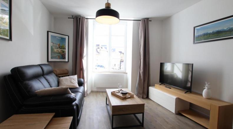 Apartamento Le Saint Pierre Quartier Historique D'Oloron Sainte Marie Exterior foto