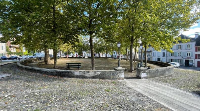 Apartamento Le Saint Pierre Quartier Historique D'Oloron Sainte Marie Exterior foto